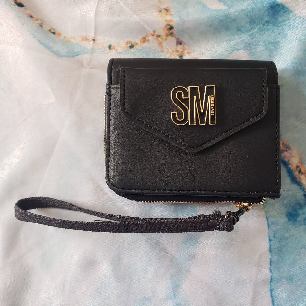 Steve Madden Zip Around Wallet